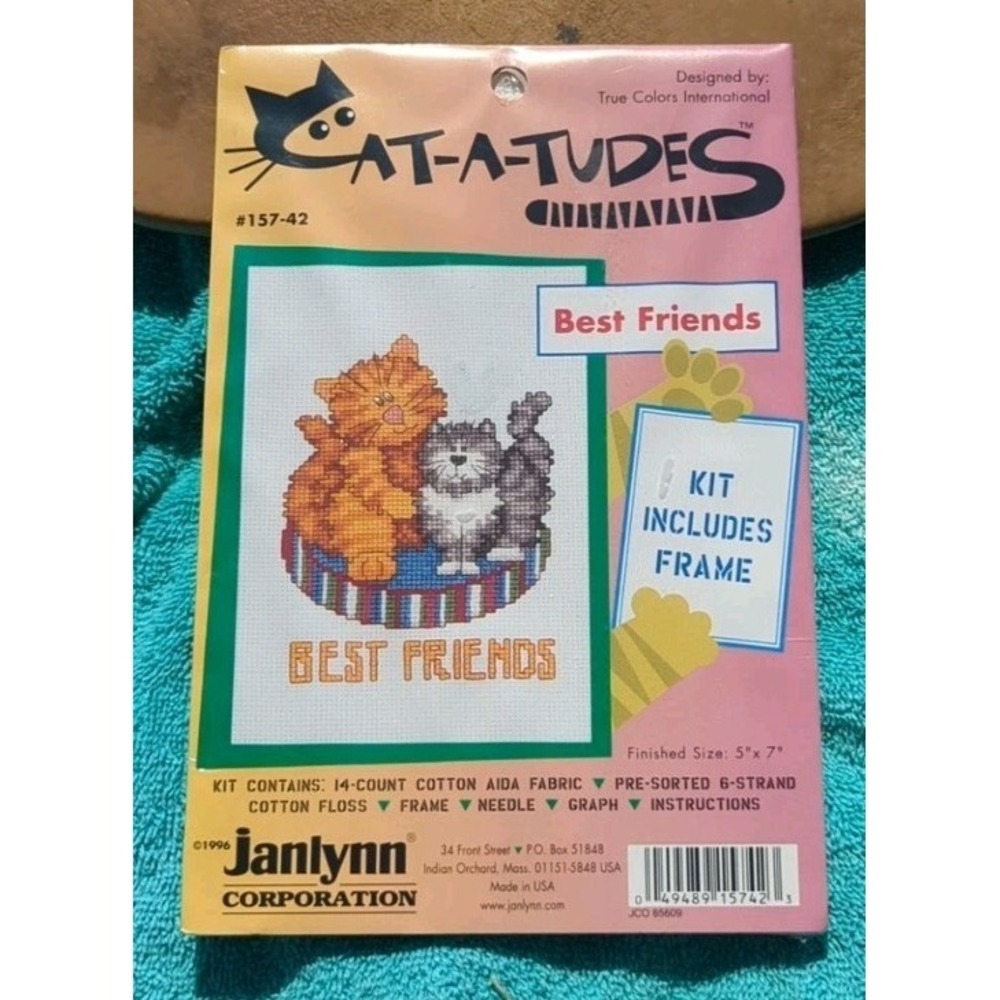 New Catatudes Best Friends True Colors International‎ CROSS STITCH KIT ~ NIP
